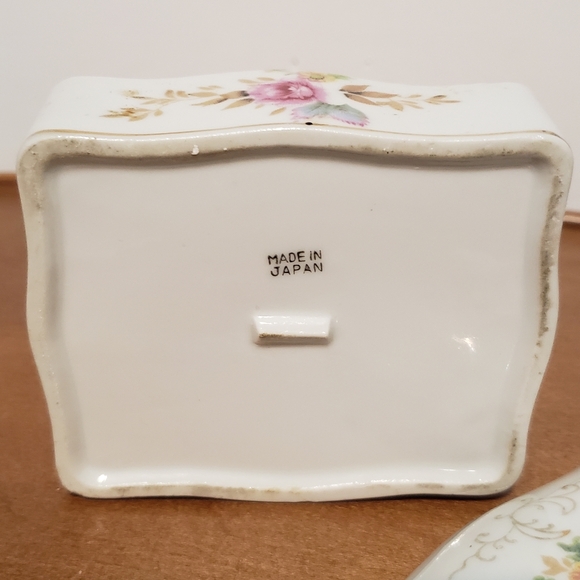 Vintage Porcelain Trinket Box Japanese Hand Painted Roses - Picture 5 of 6